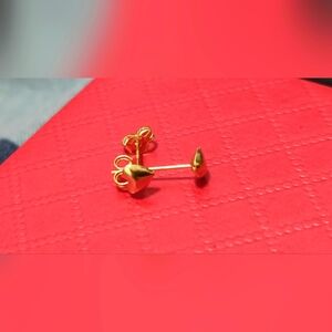 18k SAudi Gold Heart Plain Earrings Lightweight Only Per Piece